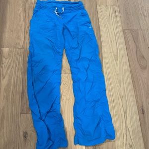Lululemon Dance Studio pants - bright blue- size 6 Tall